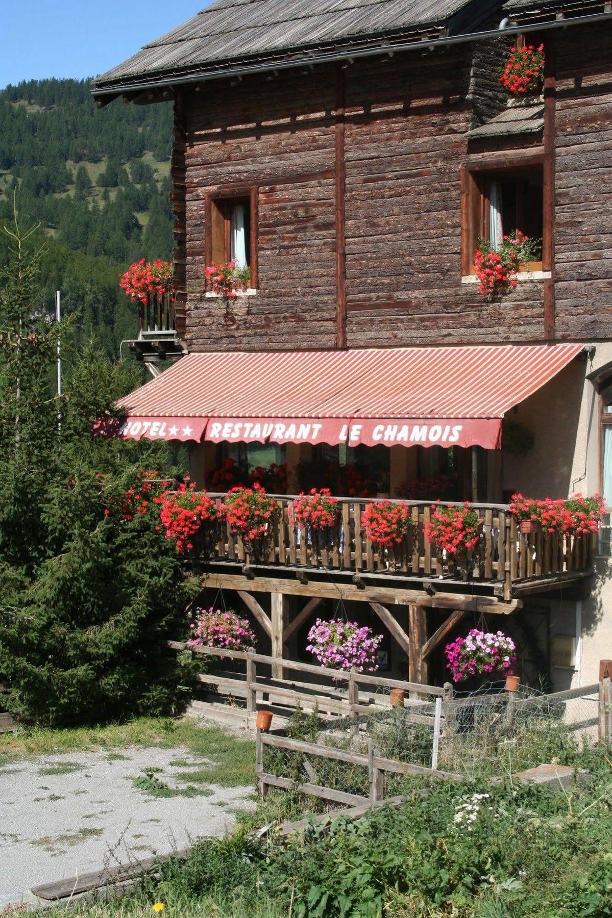 Hotel Le Chamois Logis Molines-en-Queyras Dış mekan fotoğraf