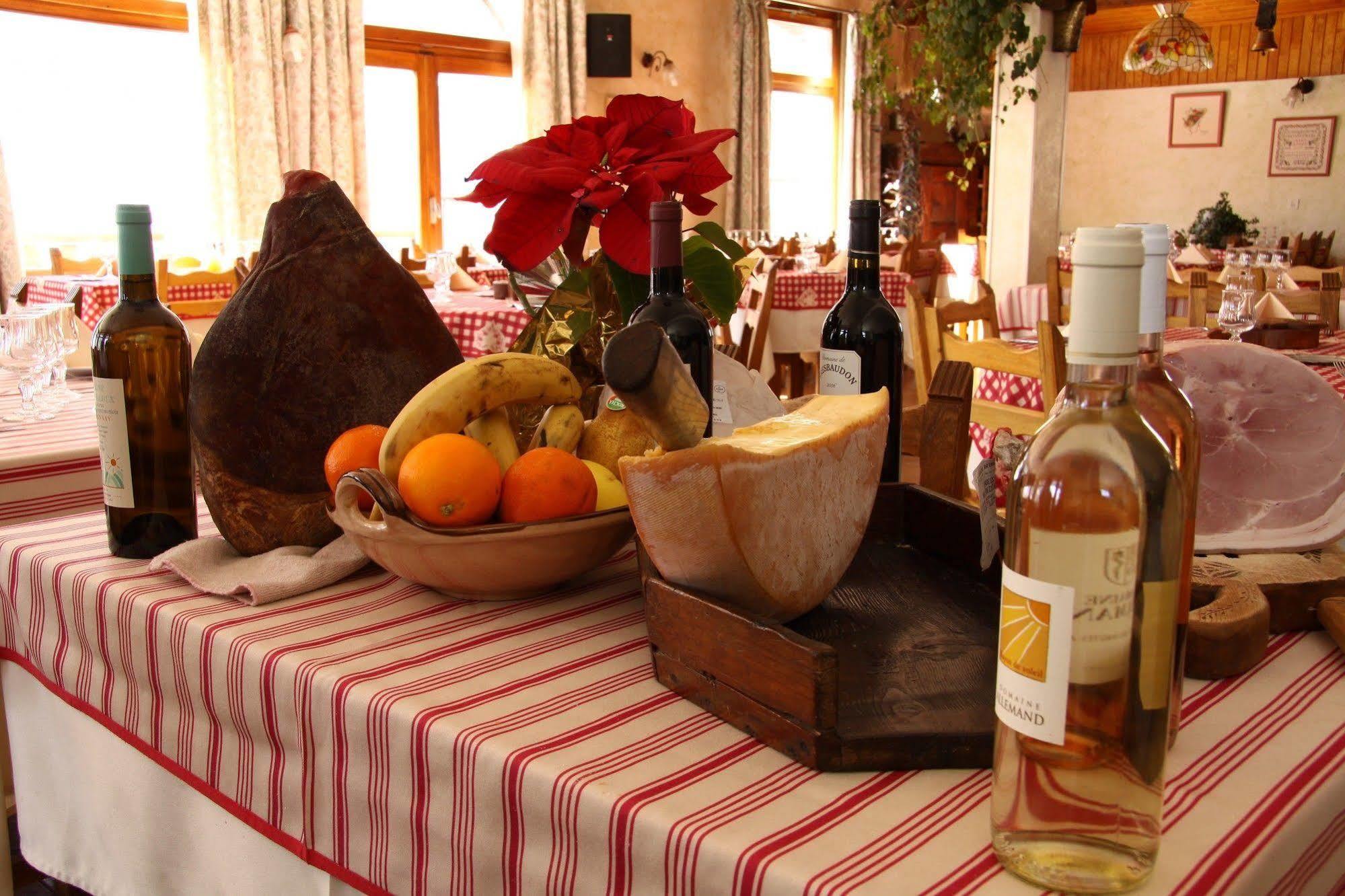Hotel Le Chamois Logis Molines-en-Queyras Dış mekan fotoğraf